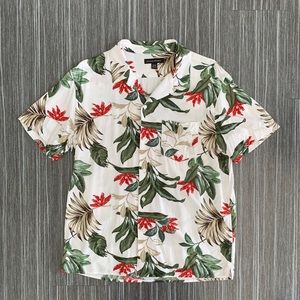 Banana Republic Camp Collar Shirt (Size Medium)